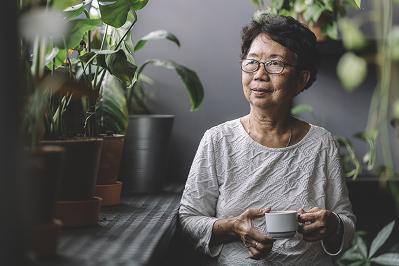 senior-woman-looking-in-distance